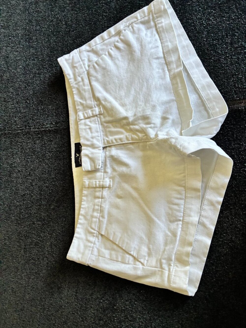 Mini short Americaneagle Outfitters blanc cassé ou beige clair size 2